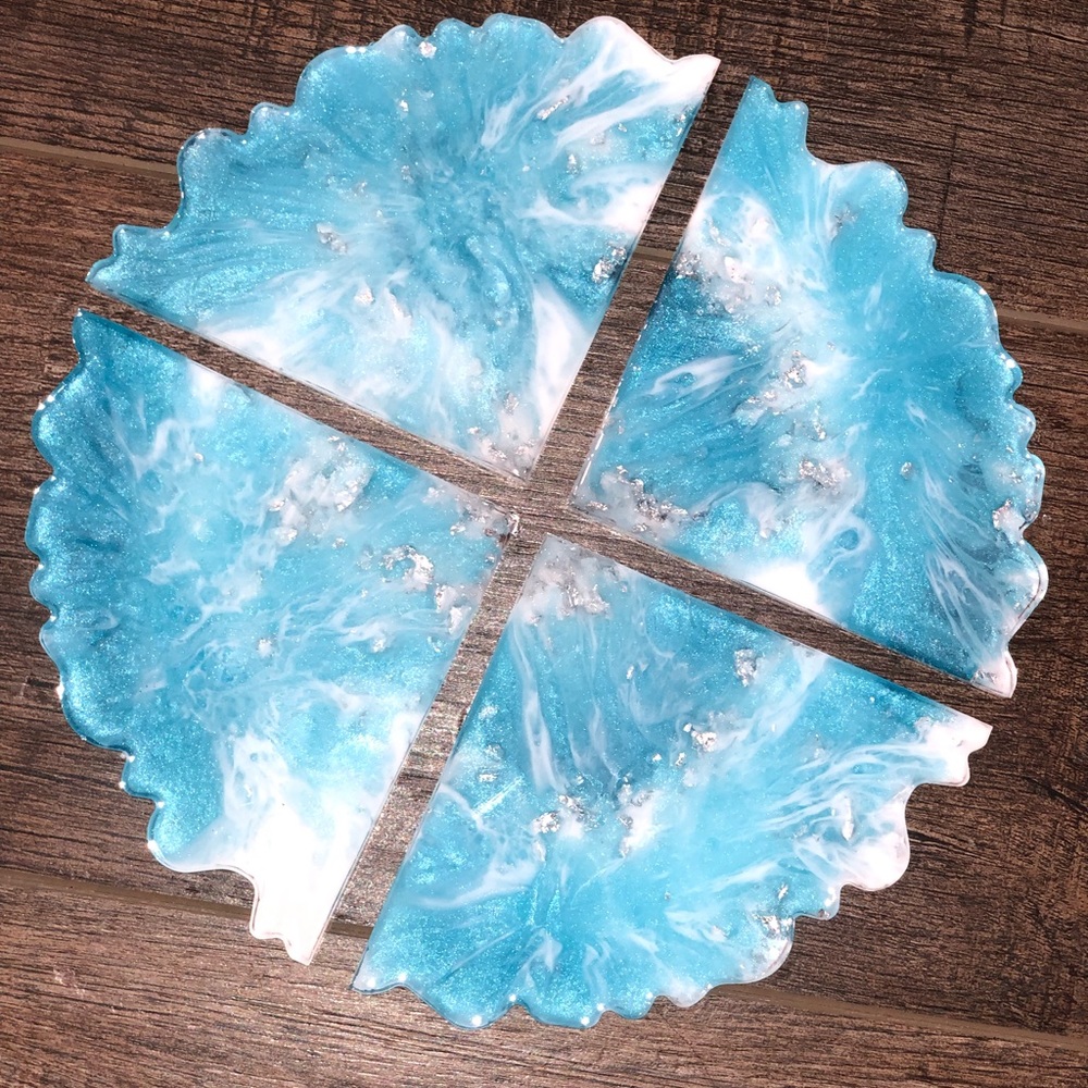 Resin/epoxy coaster set